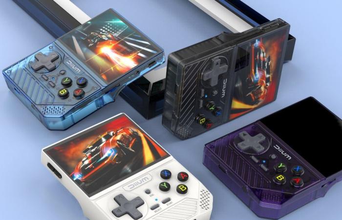 D008: una nuova console portatile tascabile con un sistema di emulazione Nintendo 64 e PS1