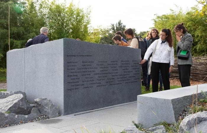 dov'è il progetto del giardino commemorativo a Parigi?