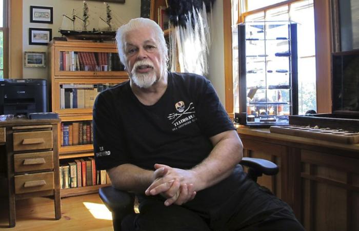 L’attivista ambientalista Paul Watson rimane detenuto in Groenlandia