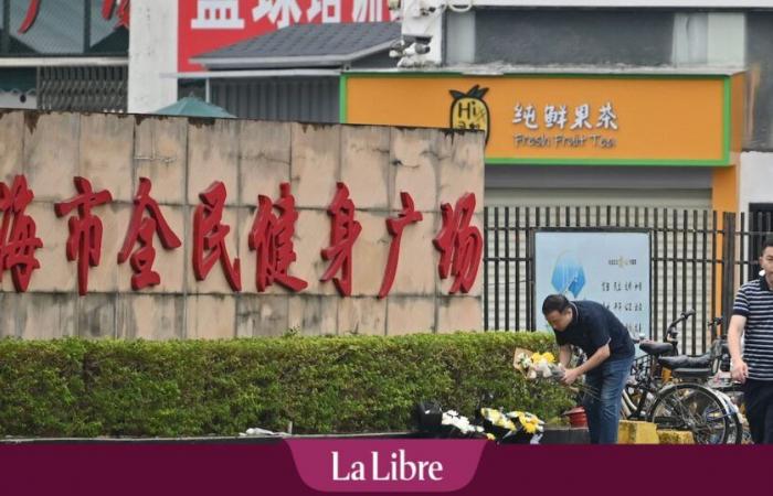 “Istruzioni dall’alto”: la Cina rimuove i fiori in omaggio alle vittime dell’attacco con auto speronate