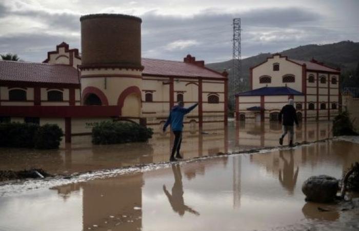 la costa vicino a Valencia è in allerta rossa, due settimane dopo le inondazioni mortali