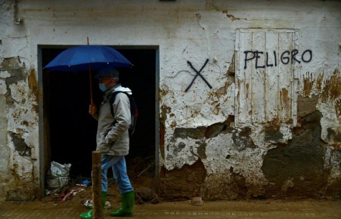 Migliaia di persone evacuate a causa delle nuove piogge torrenziali in Spagna due settimane dopo le inondazioni