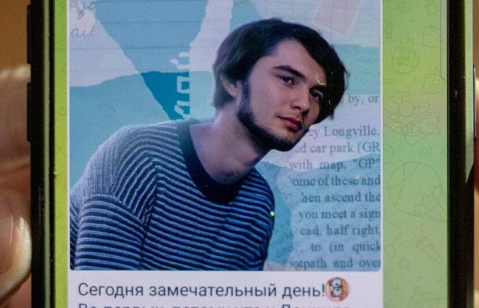 “Torturato in cantina”: La discesa agli inferi di un insegnante di disegno in Russia