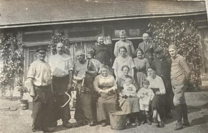 Questo villaggio dell'Eure di 600 abitanti contava fino a 78 zoccolai!