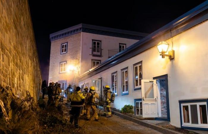 Gli inquilini sono stati svegliati nel cuore della notte da un incendio sospetto