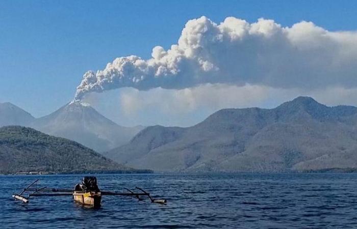 Pericolo per i vacanzieri: eruzione vulcanica a Bali: il traffico aereo è bloccato