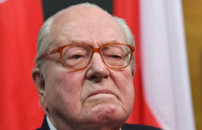 Jean-Marie Le Pen ricoverato in ospedale dall'inizio della settimana: Notizie