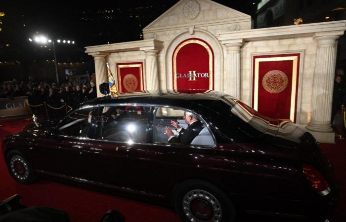 Paul Mescal, Connie Nielsen e Denzel Washington hanno calcato il tappeto rosso alla première reale londinese di ‘Il Gladiatore II’ — foto