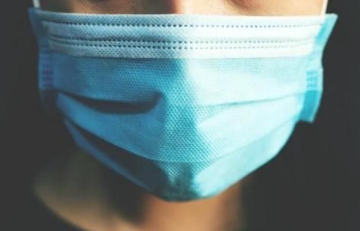 indossare la maschera è di nuovo obbligatorio negli ospedali dell’Île-de-France