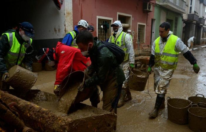 piogge torrenziali cadono su Malaga, Valencia ancora colpita