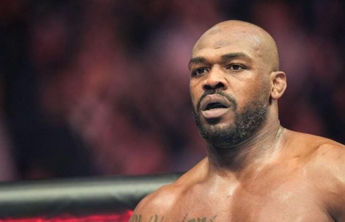 I fan dell'UFC se la prendono con Jones dopo aver trovato la scusa per aver saltato Aspinall – MMA – Sport