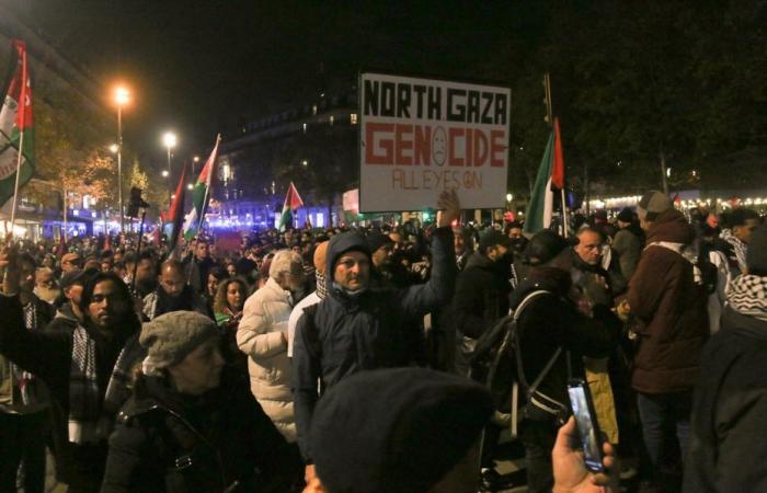 Migliaia di persone manifestano a Parigi contro il controverso gala a sostegno di Israele