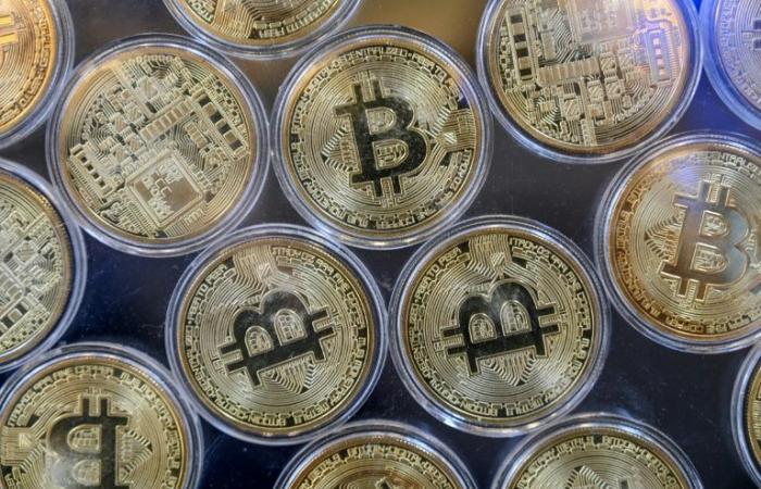 Mistero, scandali e speculazioni: bitcoin, criptovaluta da record