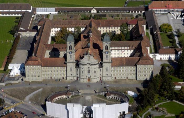 Sviluppo di fumo nel monastero di Einsiedeln