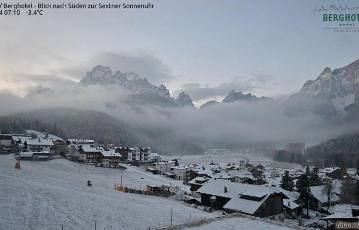 Nevicata sulle Dolomiti, annuncio d’inverno