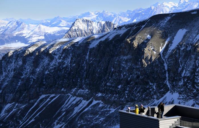 Al Glacier 3000, Mario Botta inaugura la “Torre Eiffel dei Vaudois” con il suo nuovo ristorante