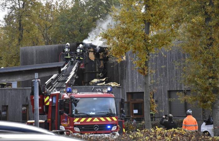 Come vengono accuditi i bambini dopo l'incendio in un centro multiaccoglienza a Malesherbes?