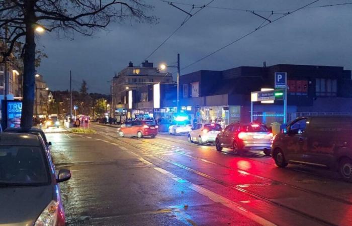 Allarme valigie radioattive a Stockel: riaperte la stazione della metropolitana e l’accesso ai parcheggi