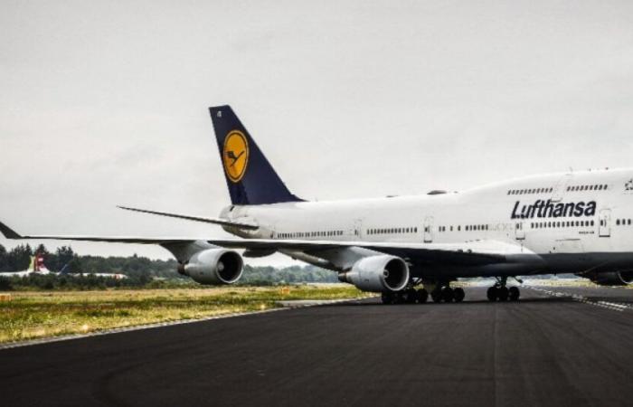 Lufthansa: undici persone ferite in aereo sull'Oceano Atlantico: News