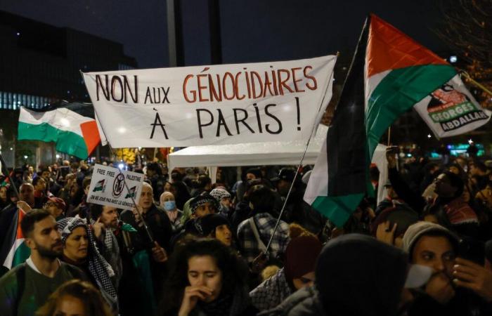 Prima della partita Francia-Israele, una manifestazione “stop genocidio” a Saint-Denis