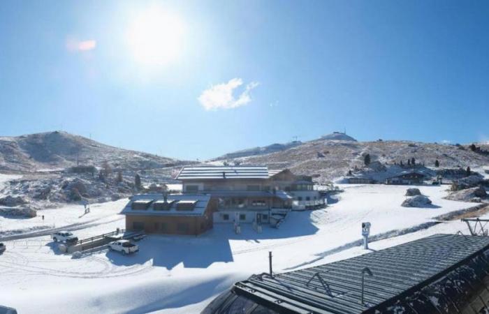 Nevicata sulle Dolomiti, annuncio d’inverno