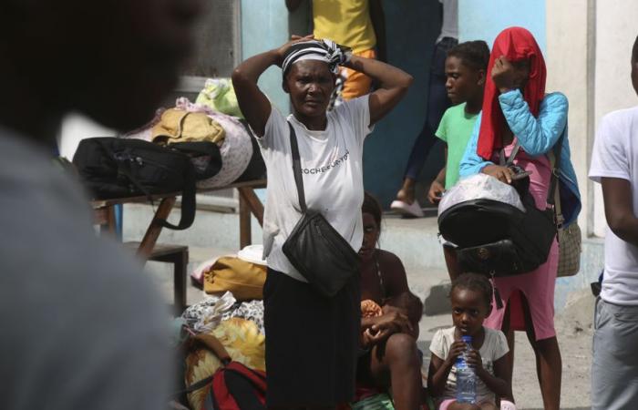 Haiti | I residenti fuggono in preda al panico dalla violenza delle bande a Port-au-Prince