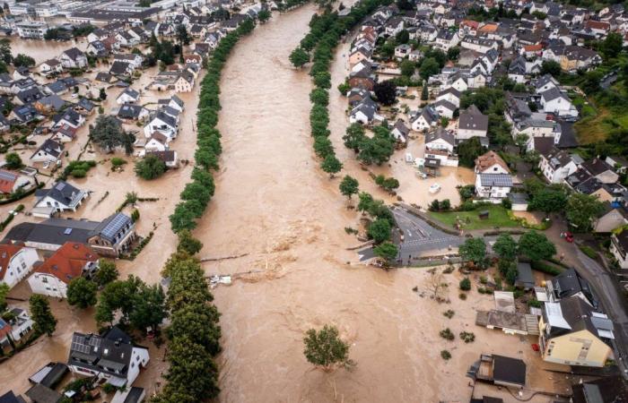 terribili alluvioni in Spagna e in Sicilia