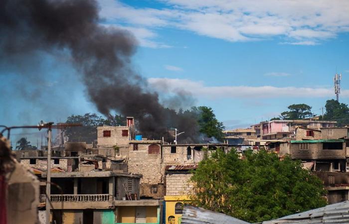 Panico a Port-au-Prince: i residenti fuggono dalla violenza