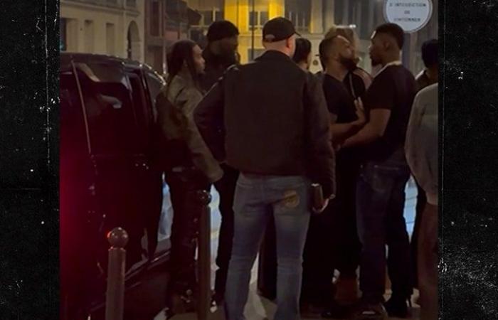 Offset e il suo entourage litigano con la crew rap rivale a Parigi in Wild Video