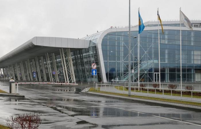 L’Ucraina potrebbe riaprire l’aeroporto di Leopoli nel 2025, afferma il broker assicurativo