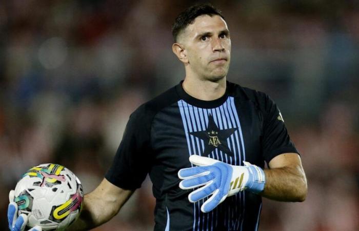 “Non nutro odio verso la Francia”, la precisazione del portiere argentino Emiliano Martinez