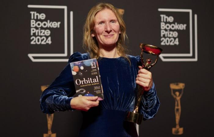 Vincitore del Booker Prize | Samantha Harvey racconta il suo viaggio letterario nello spazio