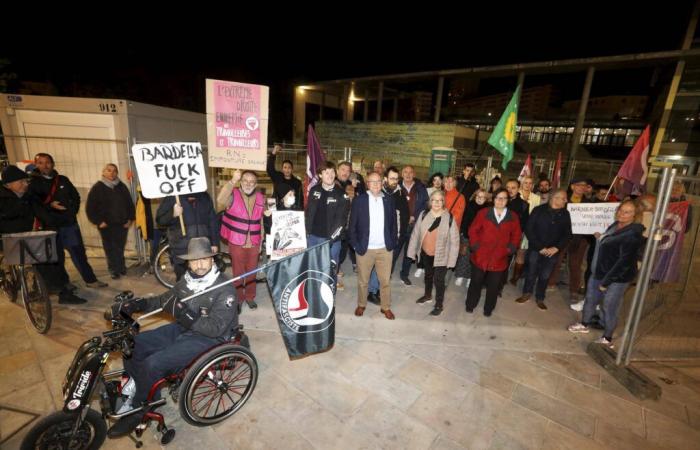 Una cinquantina di persone manifestano contro il Raduno Nazionale questo venerdì sera a Tolone