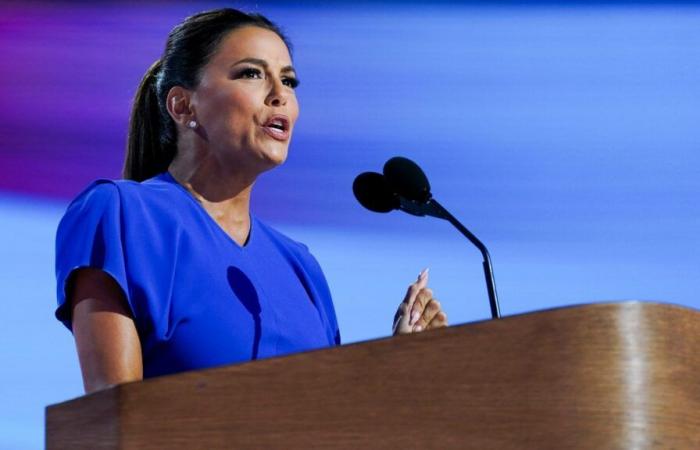 Eva Longoria rivela di essere fuggita dagli Stati Uniti “distopici”.