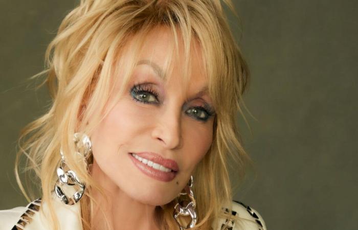 Dolly Parton celebra il “DNA Smoky Mountain” della sua famiglia nel nuovo album: ascoltalo in streaming ora