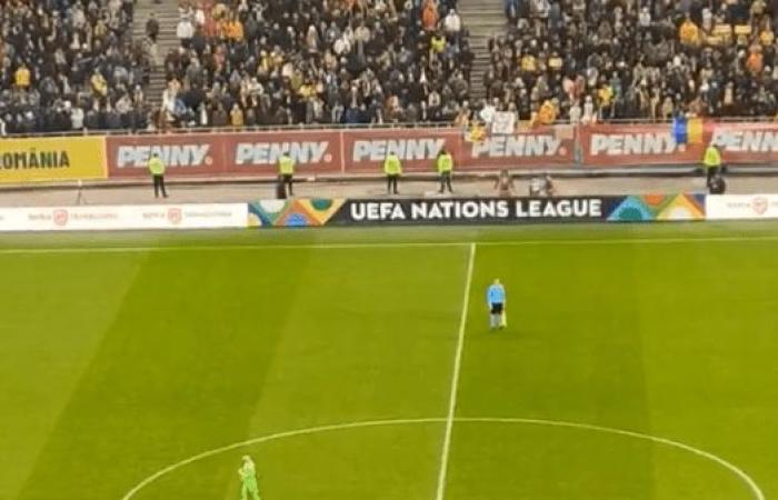 Scene caotiche in cui la stella dei Rangers viene coinvolta in una partita abbandonata mentre i giocatori escono improvvisamente dal campo