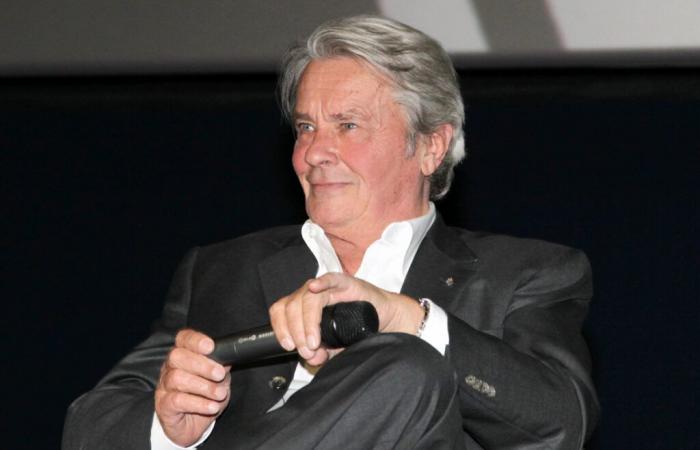 Alain Delon: questa informazione sepolta da un biografo su consiglio di un avvocato