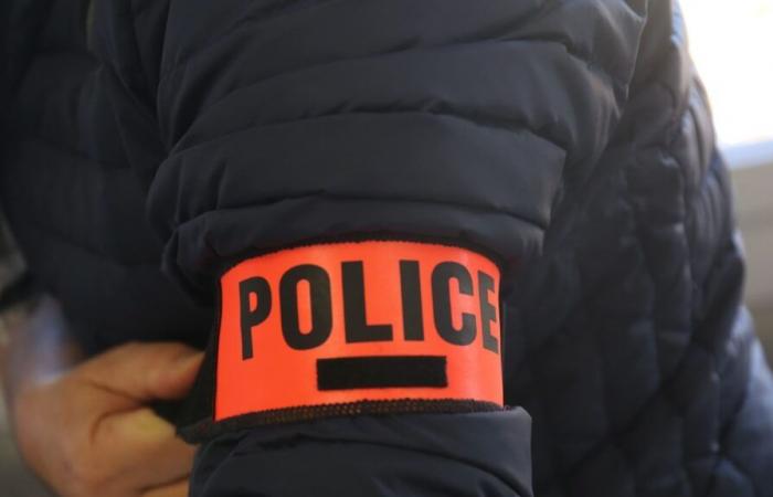 un giovane accoltellato a morte, 5 persone arrestate