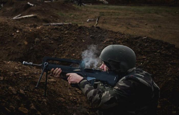 dopo diverse settimane di addestramento in Francia, i soldati ucraini si preparano a unirsi al fronte