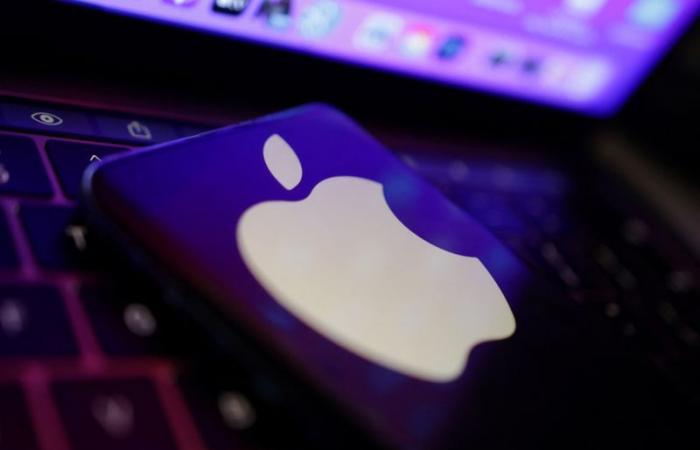 Apple rimuove l’app di notizie RFE/RL finanziata dagli Stati Uniti dall’App Store russo, riferiscono i media