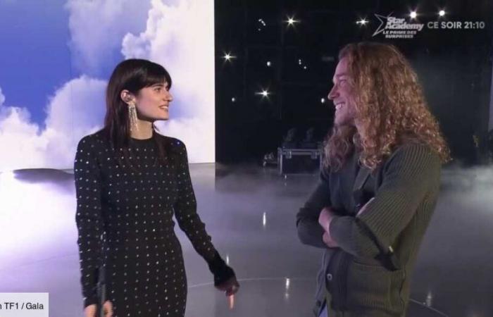 Marguerite (Star Academy) si trasferisce a condividere il palco con Julien Doré: “È la canzone preferita di mia madre”