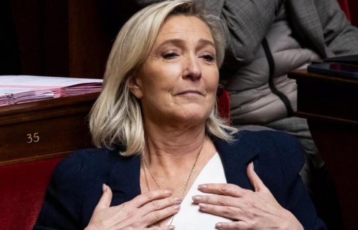 Marine Le Pen vista in un club afro, dondola “al ritmo della musica nera”: “Le piaceva recitare…”