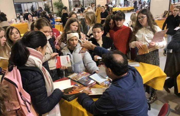 La fiera del libro Touquet ha aperto i battenti questo venerdì con una giornata dedicata alle scuole