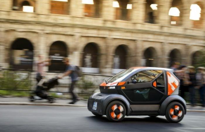 al volante della diretta concorrente della Citroën Ami!