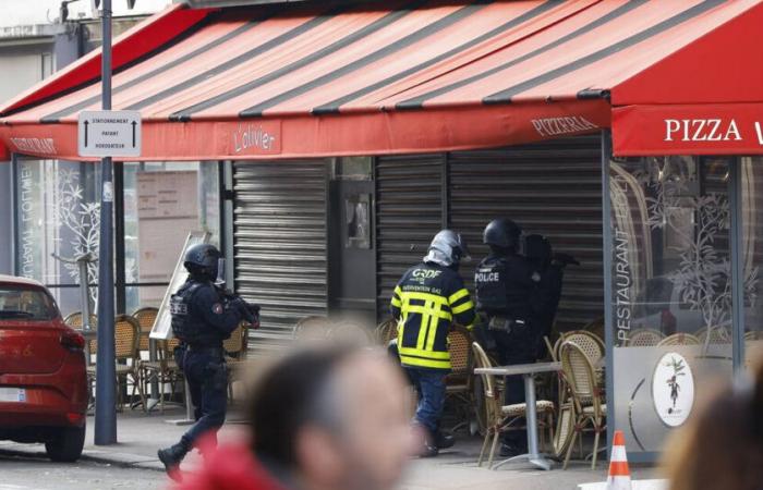 Quello che sappiamo della presa di ostaggi di sabato in un ristorante a Issy-les-Moulineaux vicino a Parigi – Libération