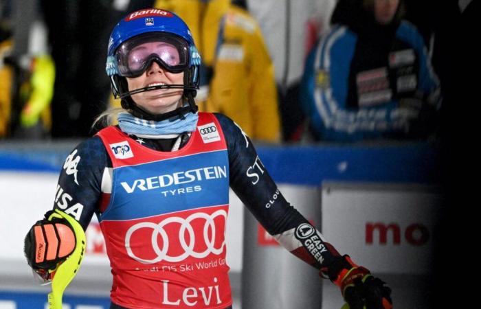 La star americana Mikaela Shiffrin vince il primo slalom della stagione a Levi