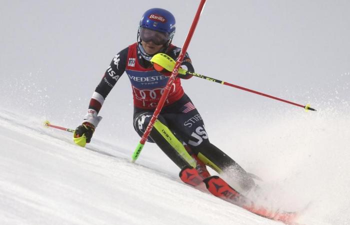 Levi: Shiffrin schiaccia al 1° giro, lo svizzero dietro