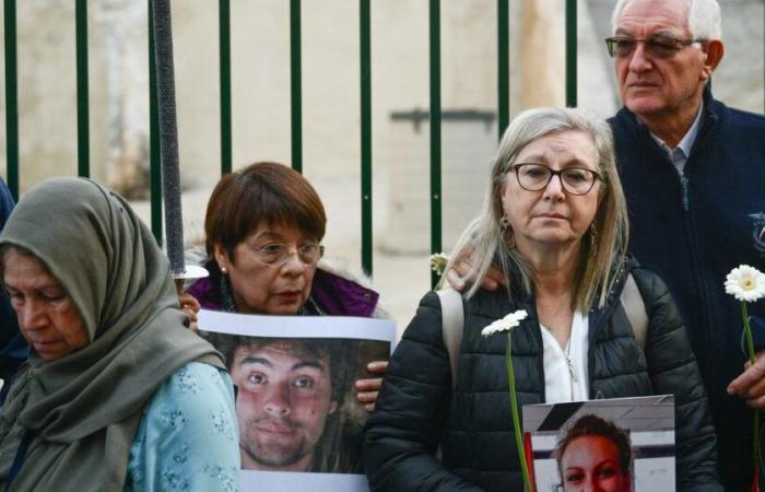 il grido straziante dei parenti delle vittime della tragedia di rue d'Aubagne a Marsiglia