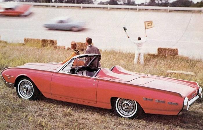 Ford Thunderbird 1961-63: Ford fa il grande passo