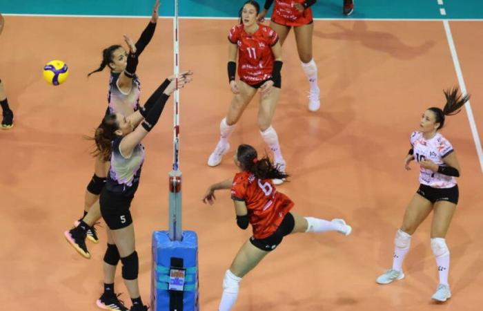 Pallavolo in diretta. Il VMA viene malmenato da Marcq-en-Baroeul che conduce due set a zero (25-27, 23-25)